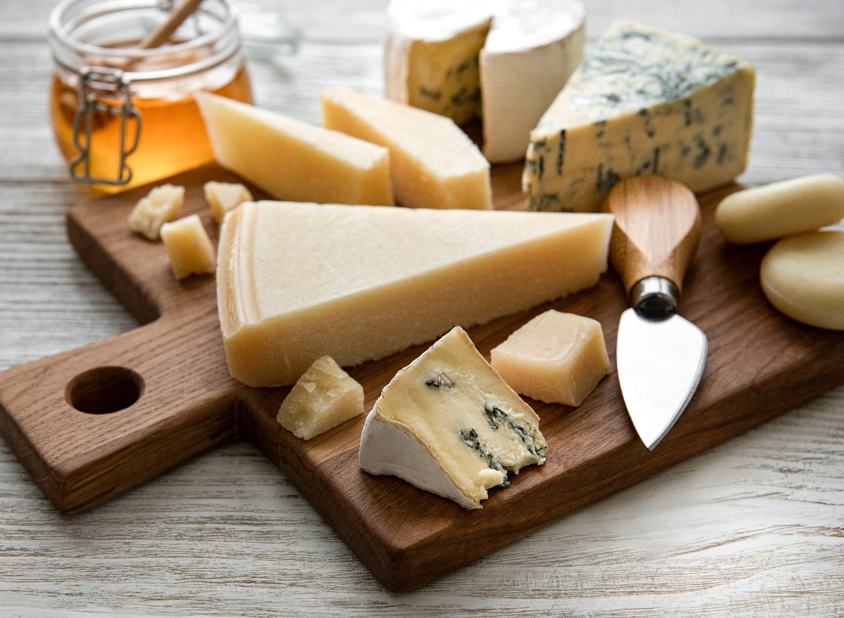 10 Ways to Lose Weight Without Giving up Cheese