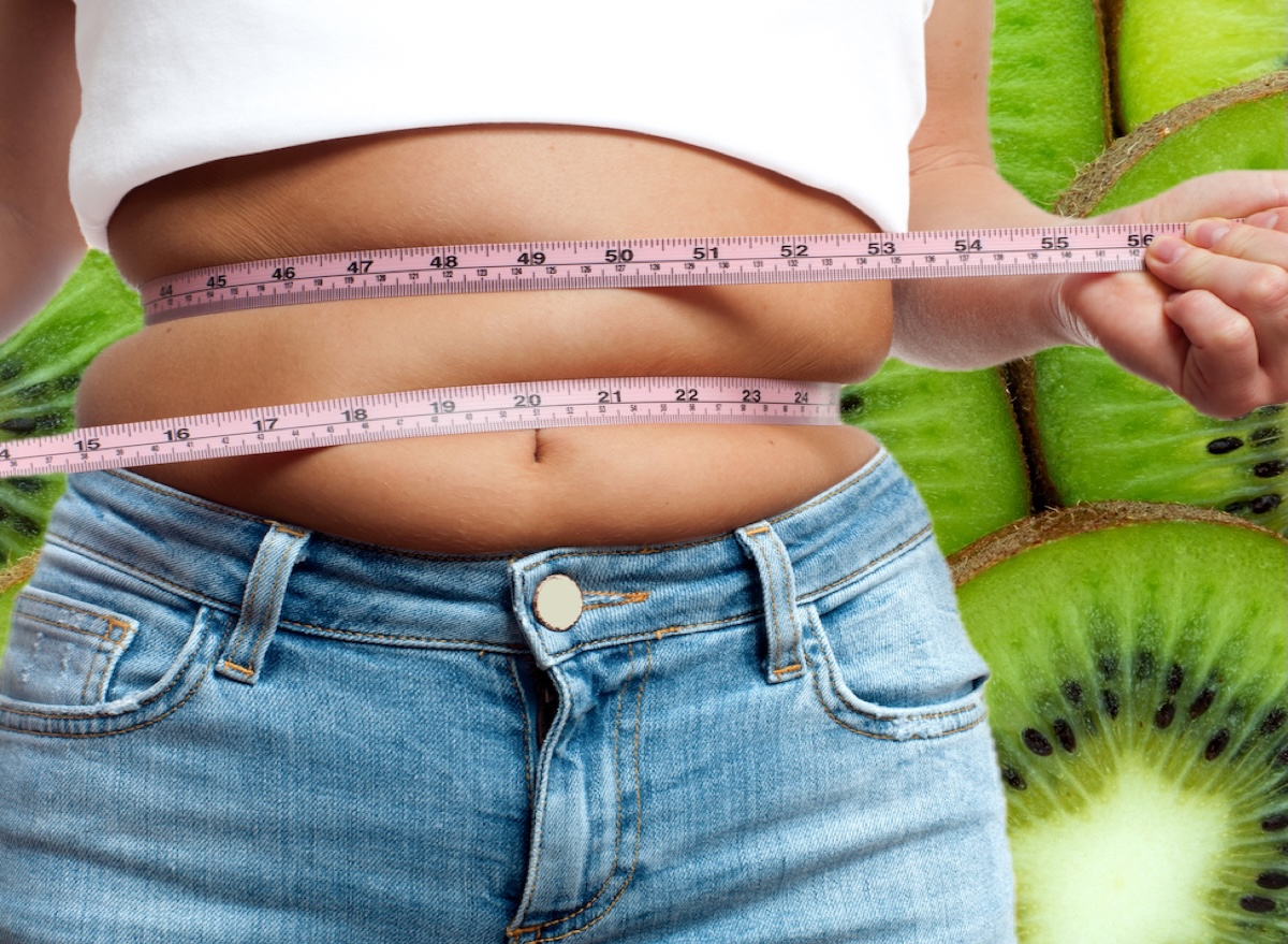 8 Fruits That Help Reduce Belly Fat in a Month
