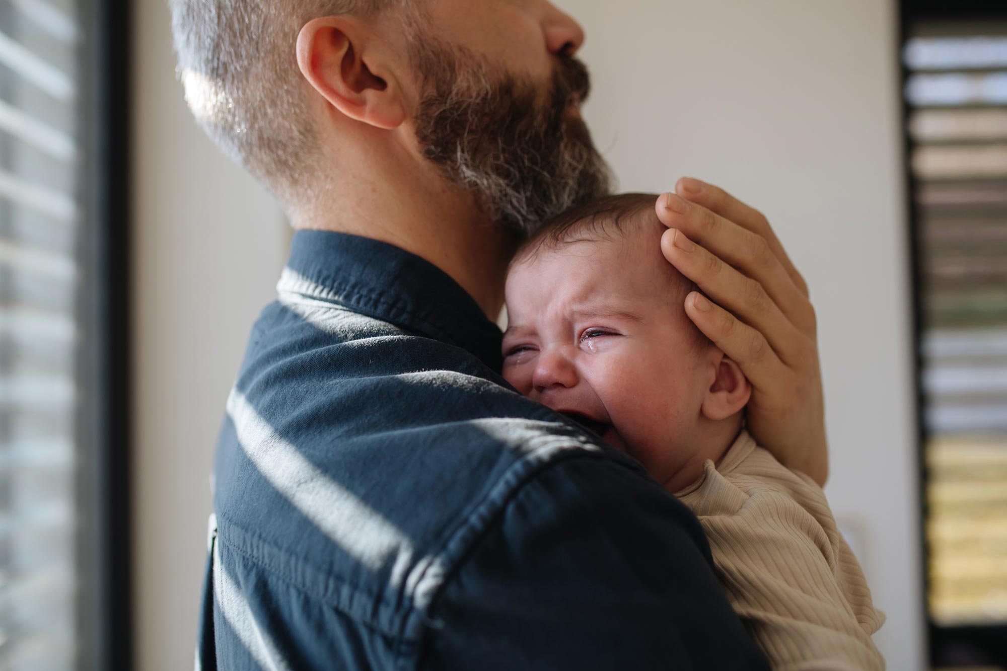 New Dads Appear Fine, but Depression Increases After a Year