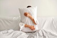 The Unexpected Benefits of Sleeping Without a Pillow