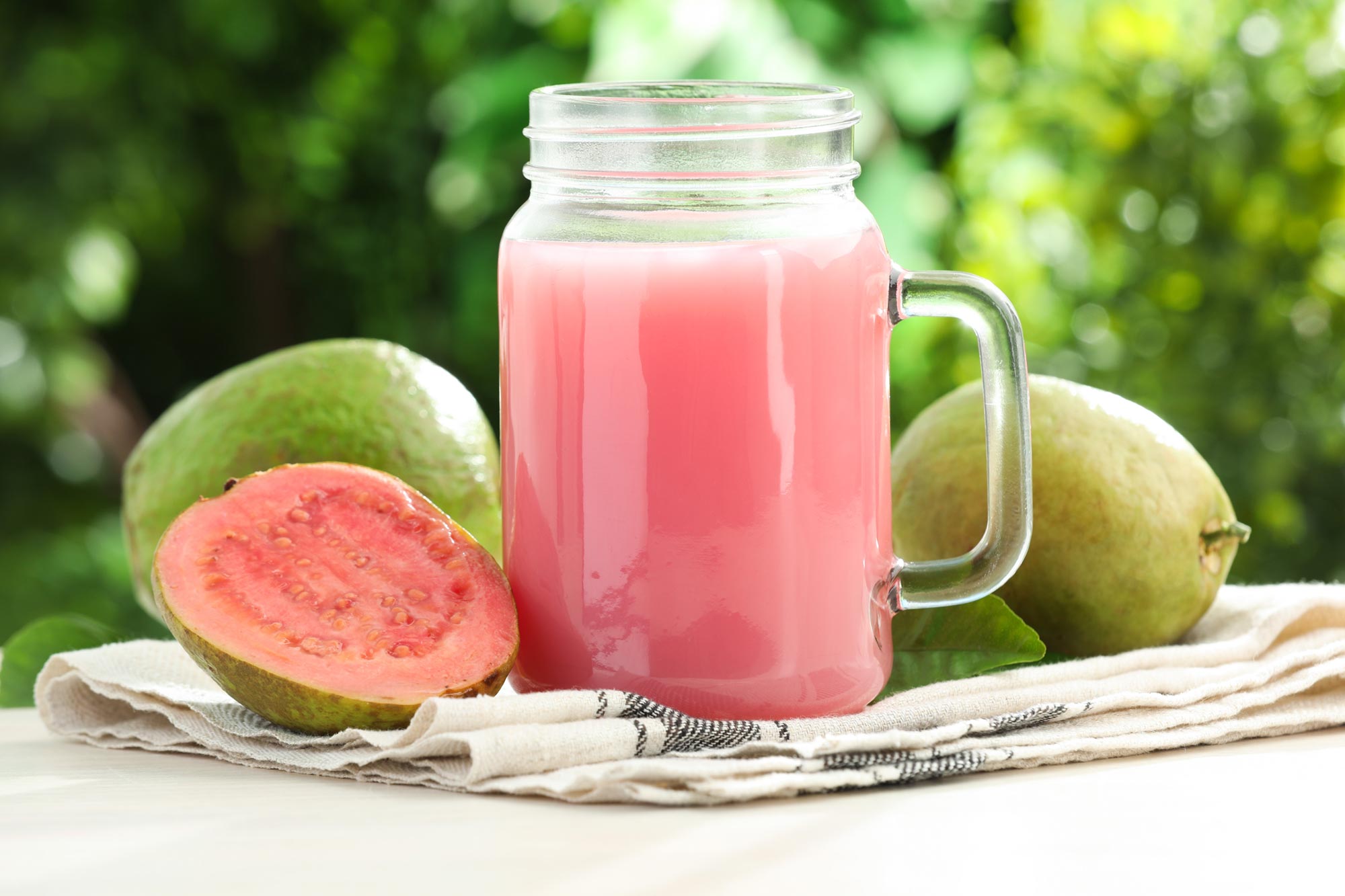 Scientists Uncover Anemia Benefits of Guava Juice
