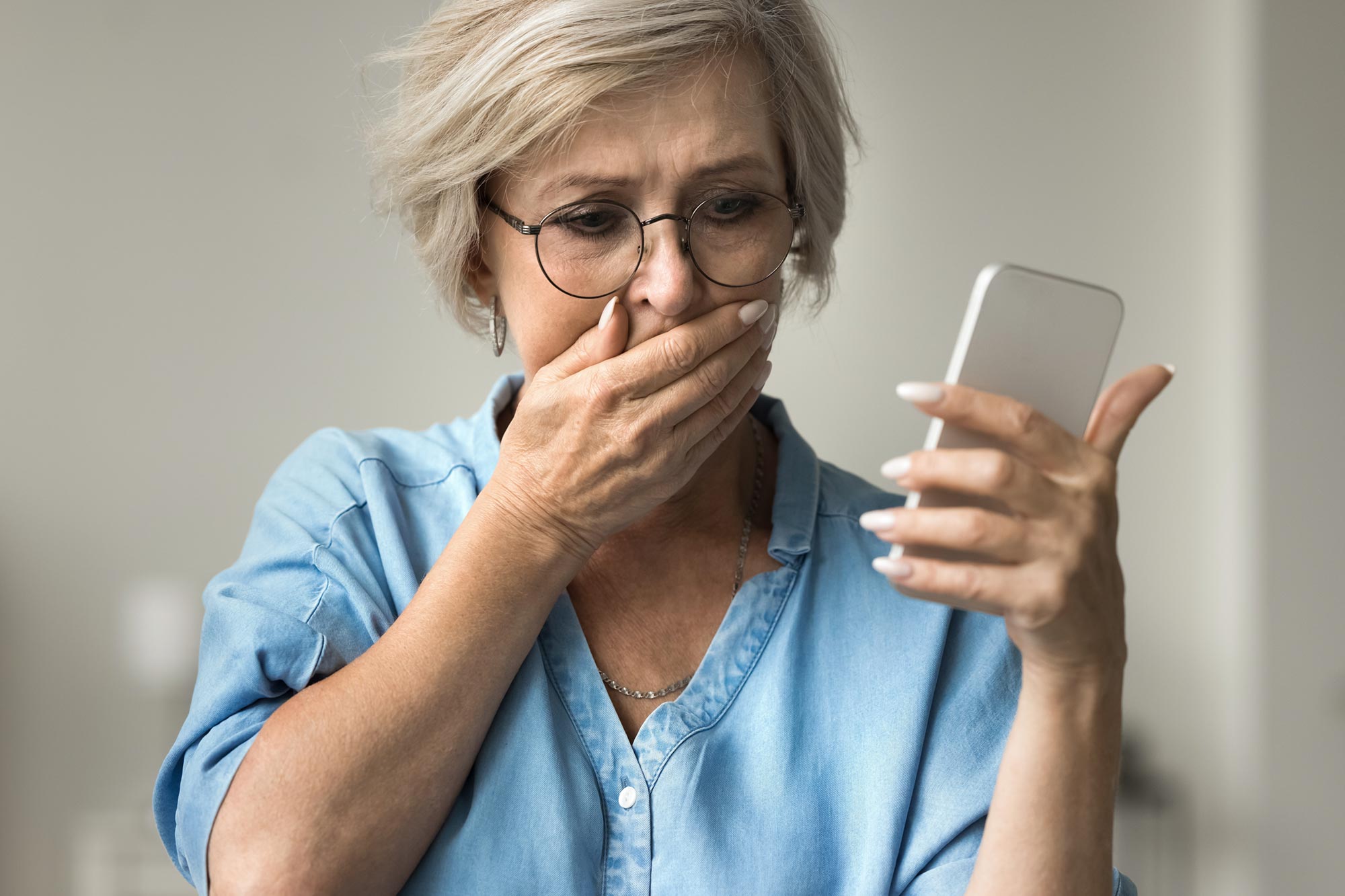 Why 40% of People Are Avoiding the News: A Psychologist’s Insight